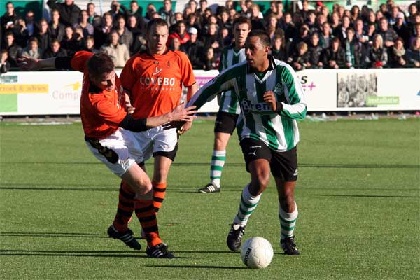 SC Genemuiden - Sparta NIjkerk (Foto Helmich Lubberts).